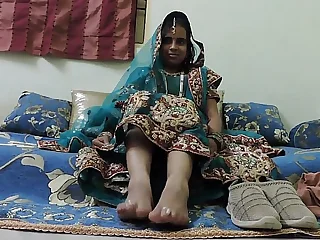 indian amateur bhabhi foot fetish